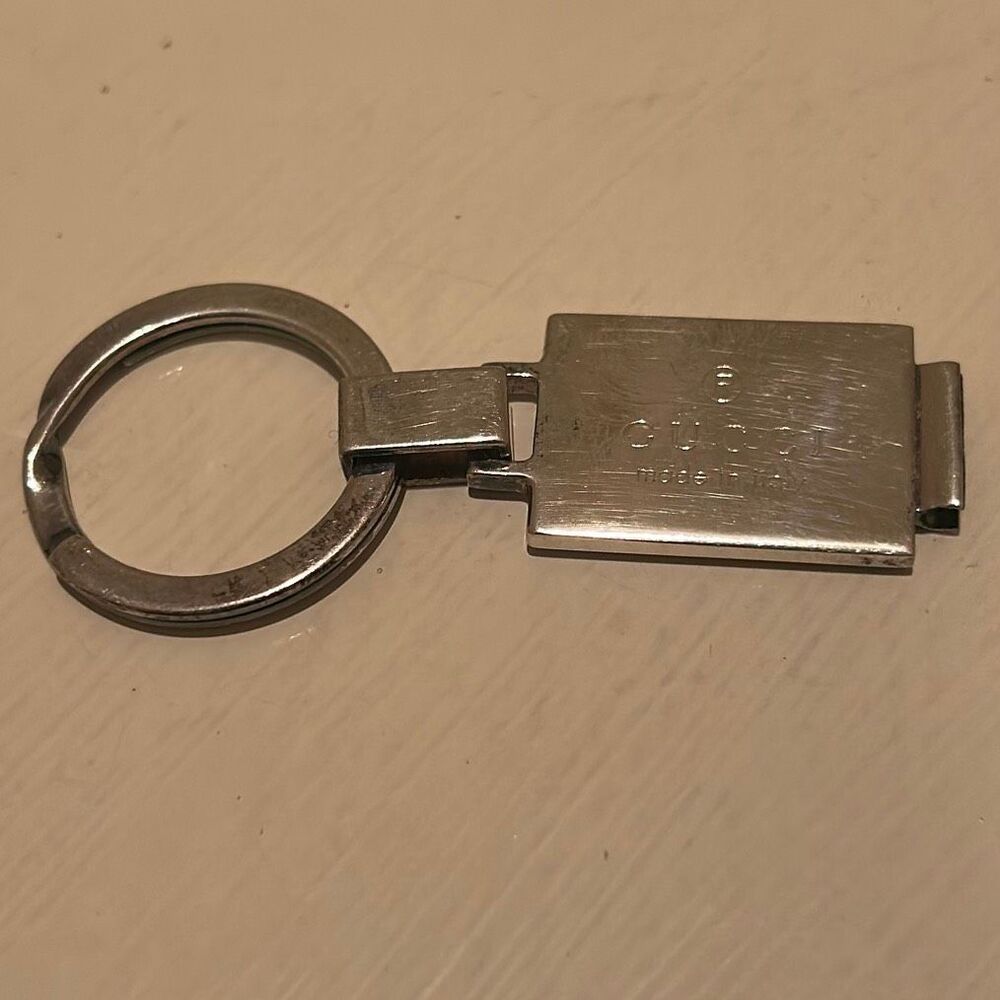 Gucci Silver Tone Logo Tag Keyring Keychain Luxe Minimalist Everyday Key Holder